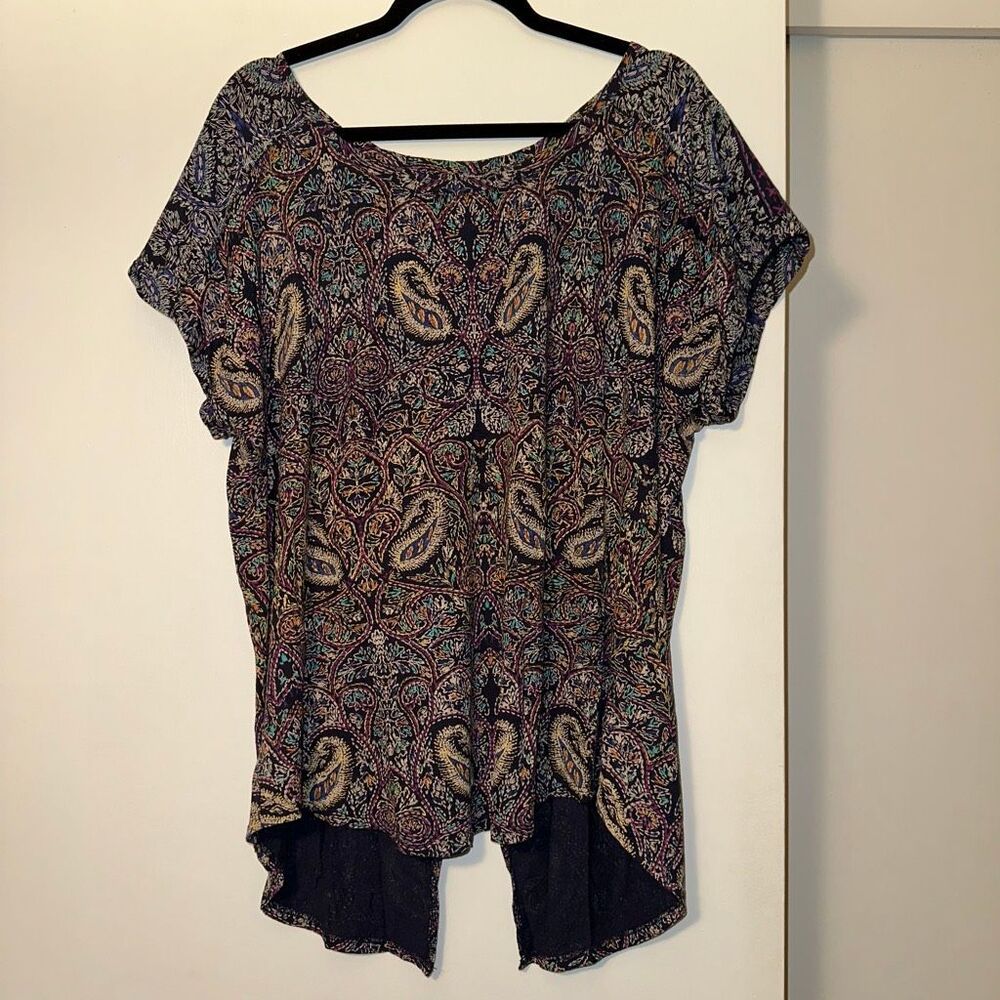 Lucky Brand Women’s XL Short Sleeve Tunic Tee Navy Blue Colorful Paisley EUC